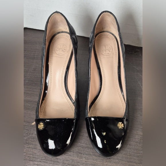 TORY BURCH Claremont Black Leather Quilted Almond Captoe Wedges, Size 7.5 - Picture 2 of 16